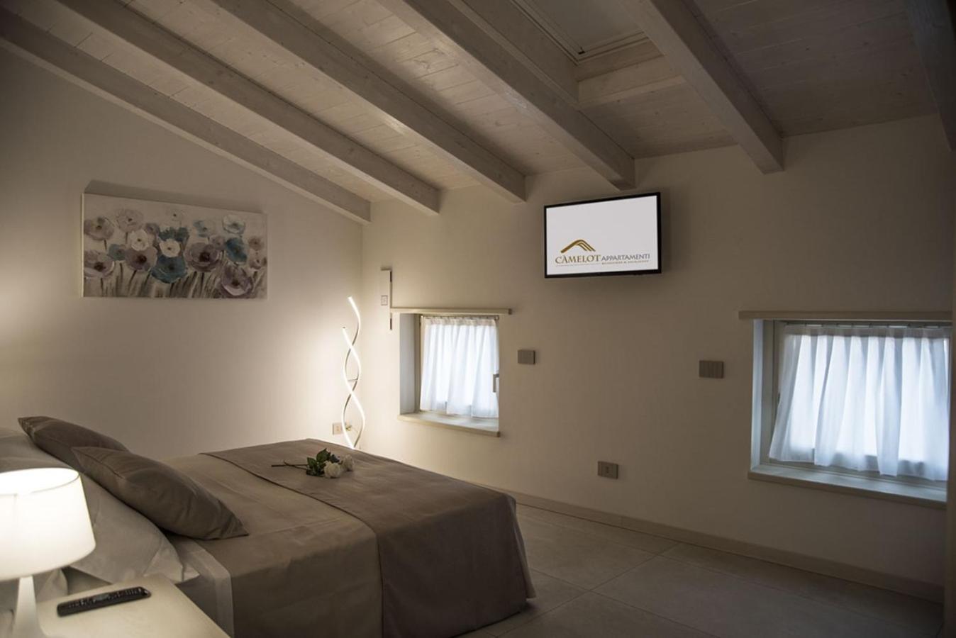 Camelot Appartamenti - Business E Holiday San Martino Buon Albergo Exterior photo