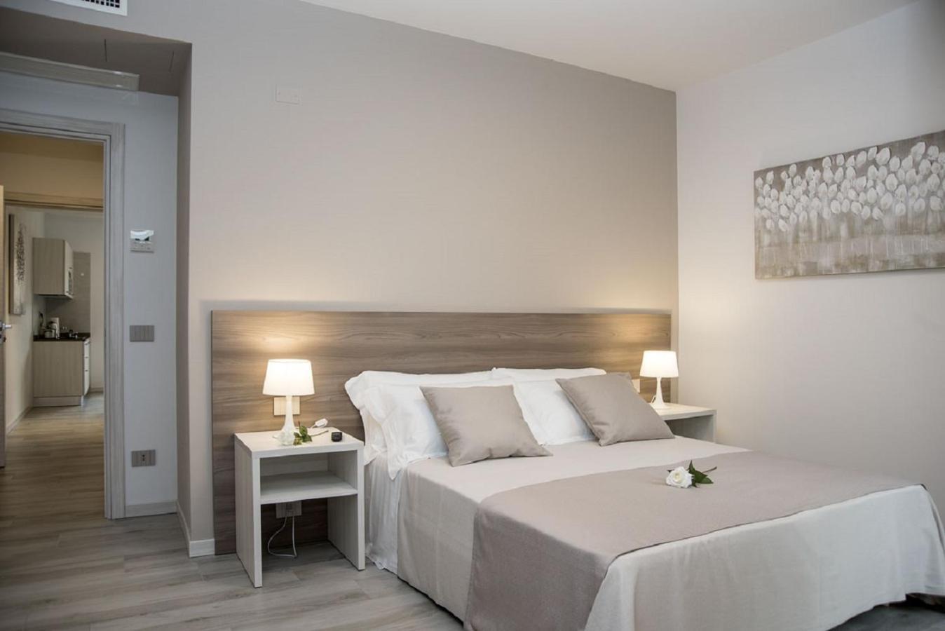 Camelot Appartamenti - Business E Holiday San Martino Buon Albergo Exterior photo