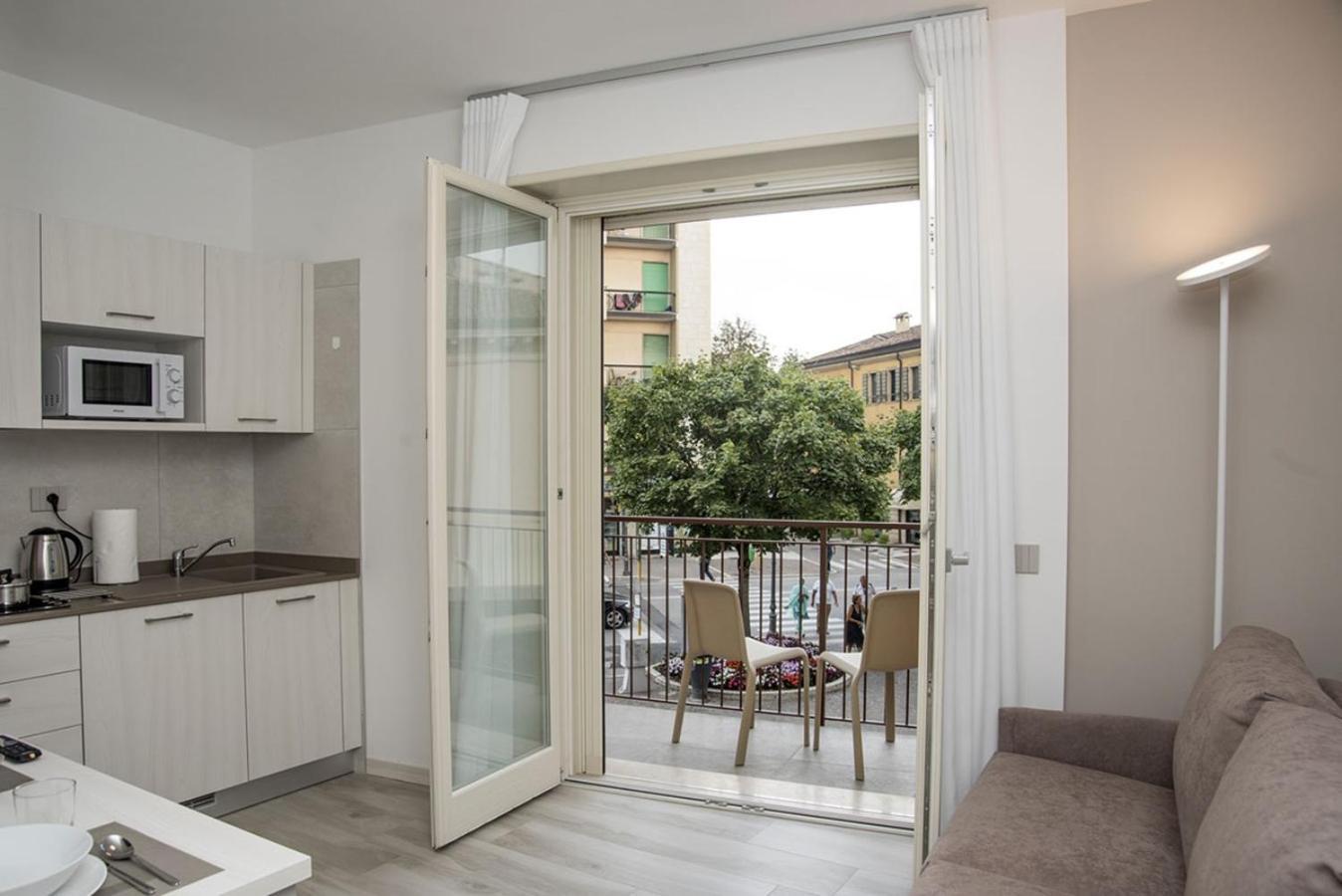 Camelot Appartamenti - Business E Holiday San Martino Buon Albergo Exterior photo