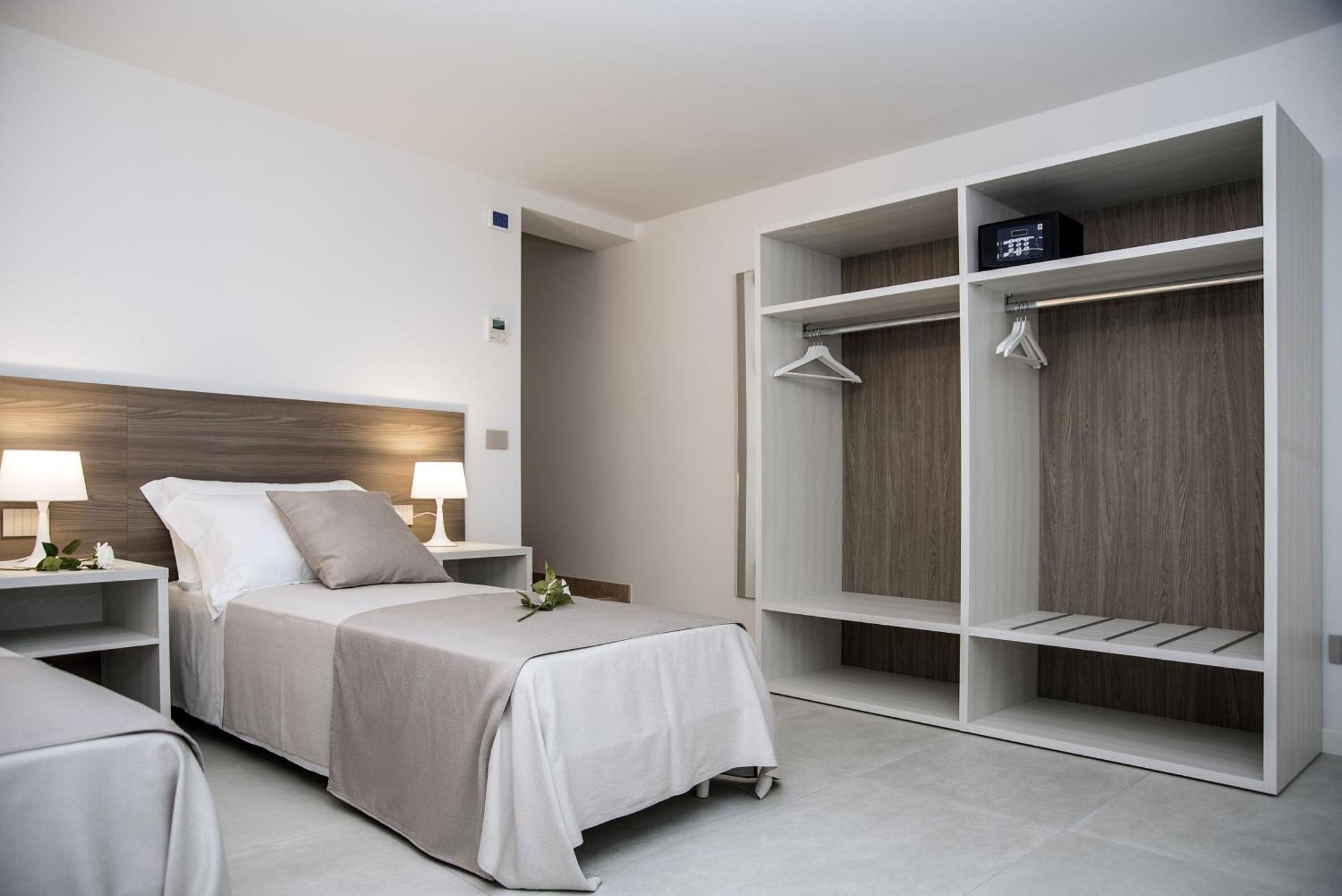 Camelot Appartamenti - Business E Holiday San Martino Buon Albergo Exterior photo