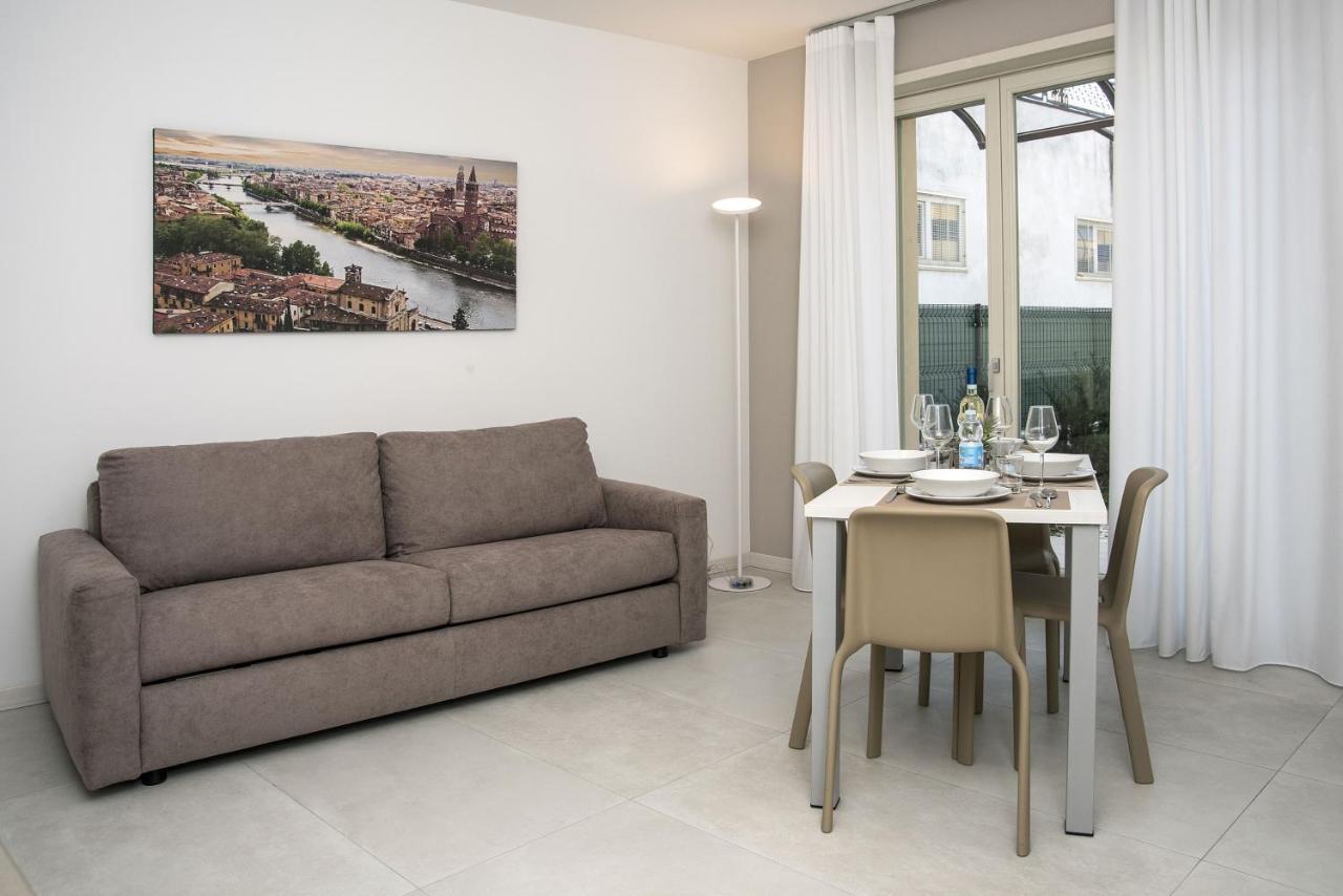 Camelot Appartamenti - Business E Holiday San Martino Buon Albergo Exterior photo